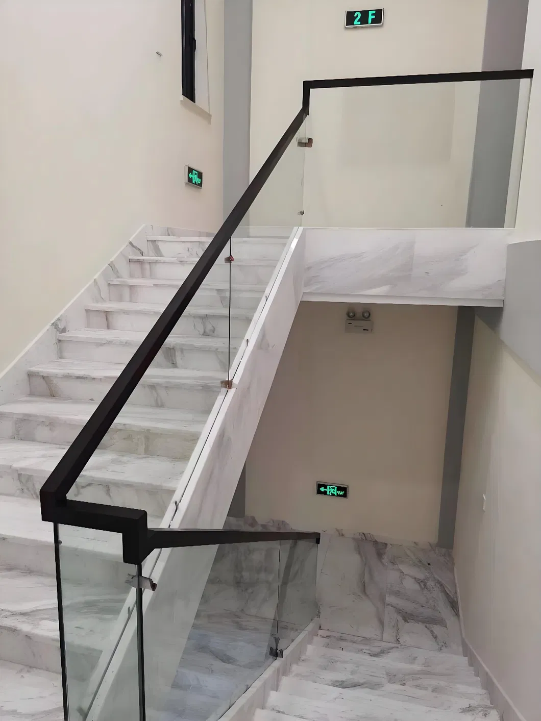 Modern Glass Railing with Stainless Steel Handrail and LED Lighting