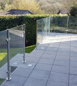 Semi-Frameless Balustrades with Round Post in Round Square Double Slot Pipe
